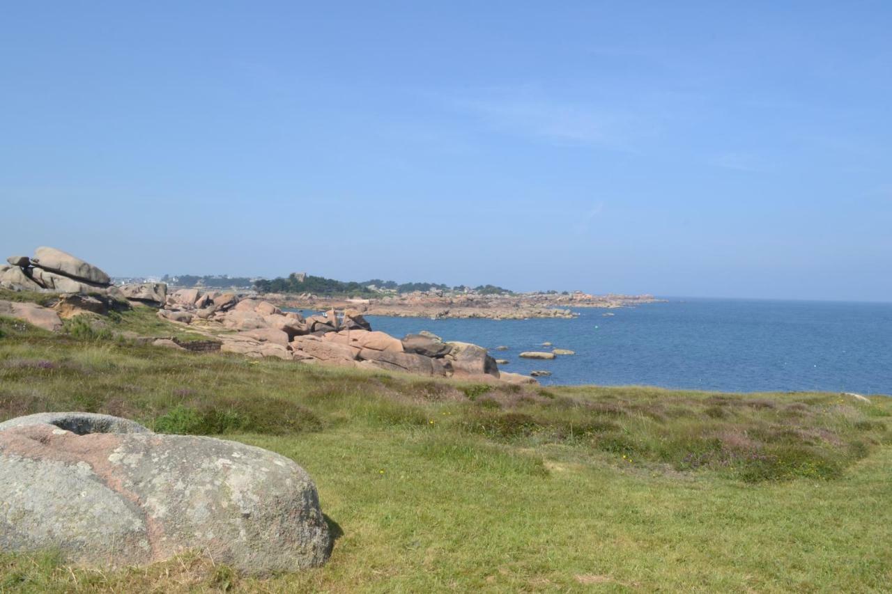 Gite Du Port Sur La Presqu'Ile De Lézardrieux Kültér fotó
